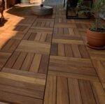 ⁦بلاطات تيك iroko 30*30⁩ - الصورة ⁦2⁩