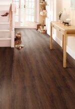 ⁦Krono Original HDF 8168 Tobacco Oak⁩ - الصورة ⁦3⁩